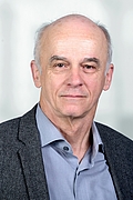 Dr. med. Manfred Knye